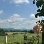 公寓 En Auvergne Le Ruisseau 圣普斯特布拉法
