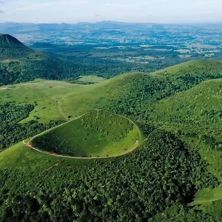En Auvergne Le Ruisseau Appartamento Saint-Priest-Bramefant
